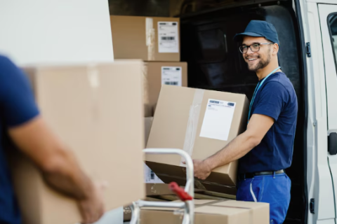 VM-international-packers-and-movers-loading