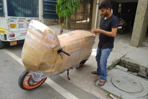 Vijay-packers-and-movers-bike-relocation