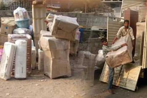 Vishal-International-Packers-Movers-Loading.jpg