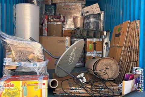 West Relocation Packer Mover Loading