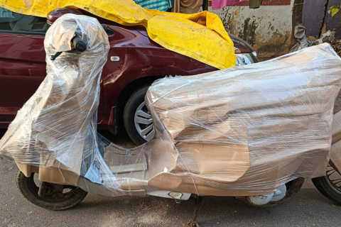 aditi-packers-and-movers-bike-shifting