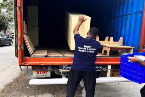 BMT Packers and Movers Loading