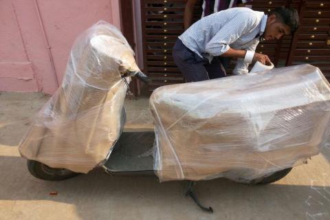care-home-packers-movers-bike-packing