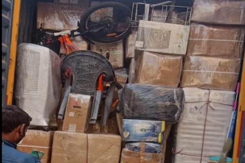 city-house-packers-and-movers-loading