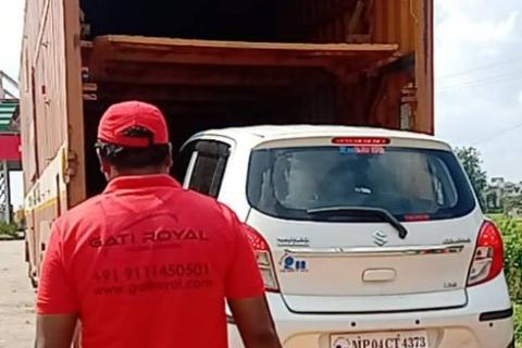 gati-royal-packers-and-movers-car-relocation