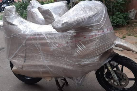 ideal-packers-and-movers-bike-shifting