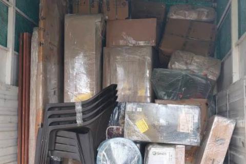 jai-kisan-packers-and-movers-loading