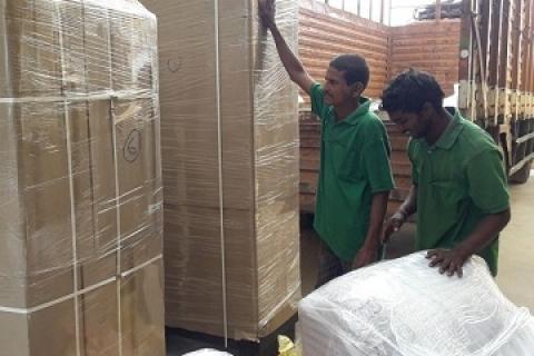 manish-packers-movers-packing