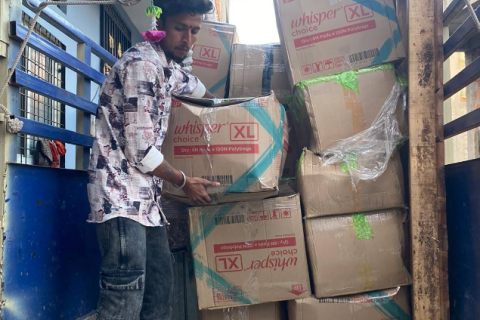 picker-packers-and-movers-loading