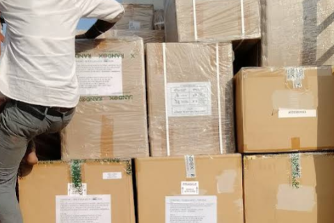 prince-relocation-packers-loading