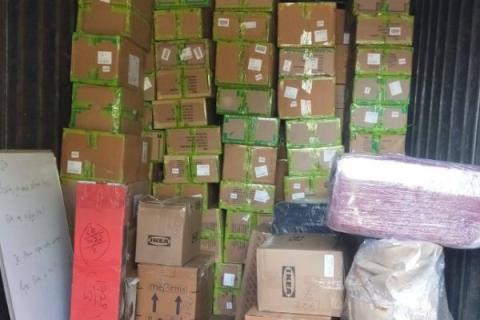 safegati-packers-and-movers-loading