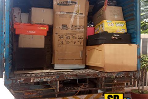 sb-packers-and-movers-loading