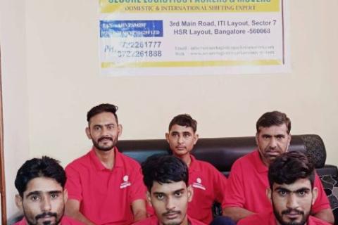 secure-logistics-packers-team