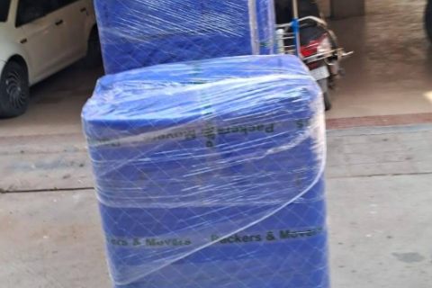 shree-krishna-packers-and-movers-pakcing-1