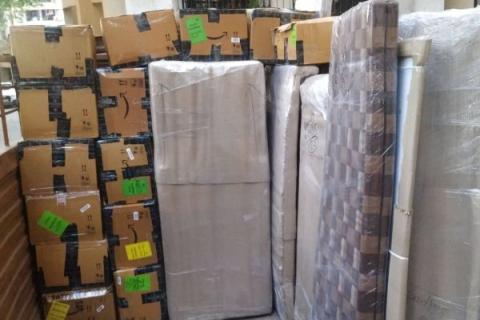 writer-movers-group-packing