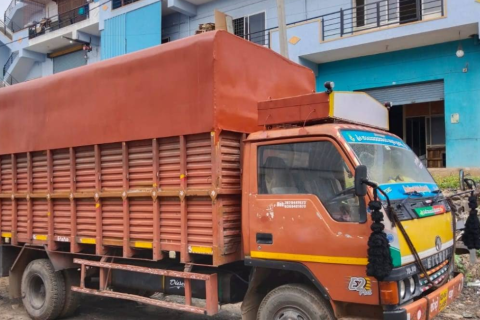 yashwanth-packers-and-movers-transport-vehicle