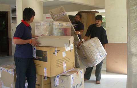 Flip-Packers-Packing02.jpg