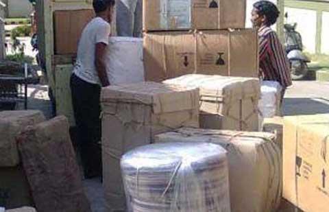 India-King-Packers-Movers-Loading.jpg