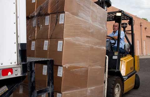 Jyothi-Cargo-Packers-Movers-Loading.jpg