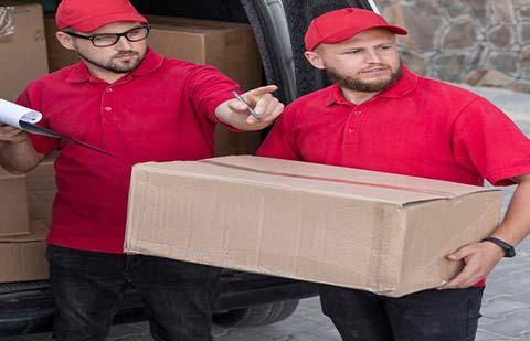 Kushagra-Packers-And-Movers-Unloading