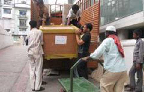 Mahak Cargo Packers Movers Loading