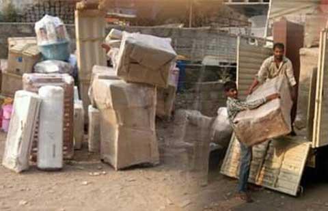 Unitrans-Packers-Movers-Loading.jpg