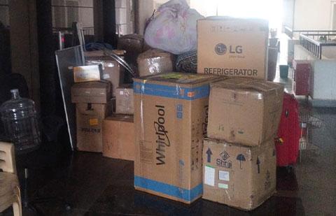 Vinay Cargo Packers Movers Unloading 