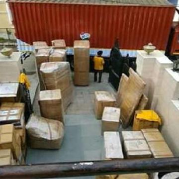 Alakh-Cargo-Packers-and-Movers-Loading-Container-Truck