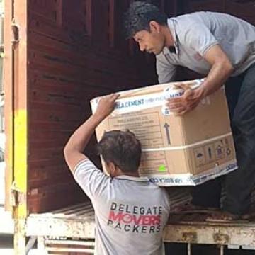Delegate-Movers-and-Packers-Loading-Work
