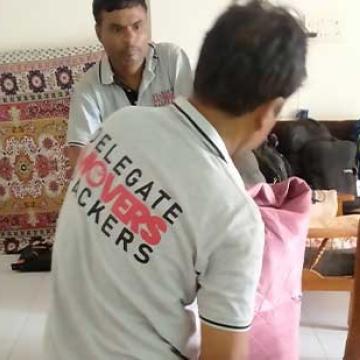 Delegate-Movers-and-Packers-unpacking