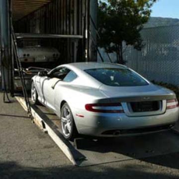 Devangi-Packers-Movers-Movers-Car.jpg