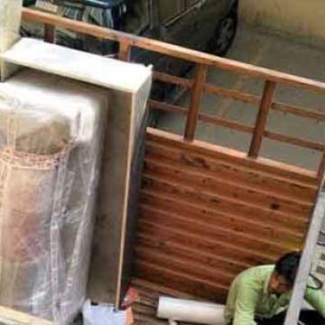 Ekta-Packers-Logistics-Loading02.jpg