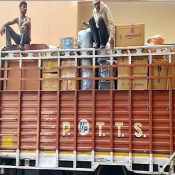 Golden-Home-Packers-Movers-Loading