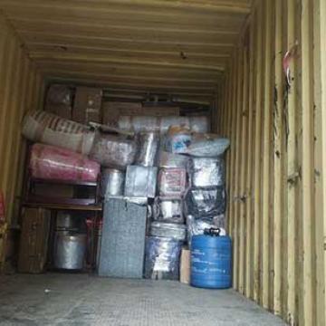 Namo-Arihant-Packers-Movers-Unloading.jpg