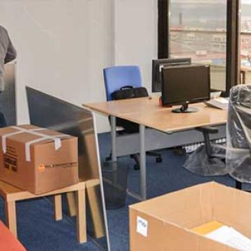 Paradise-Packers-Movers-OfficeShifting.jpg