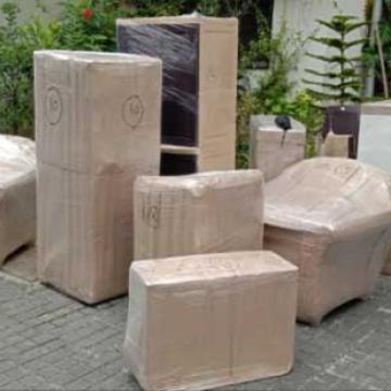 Raj-Vardhan-Packers-Movers-UnLoading.jpg