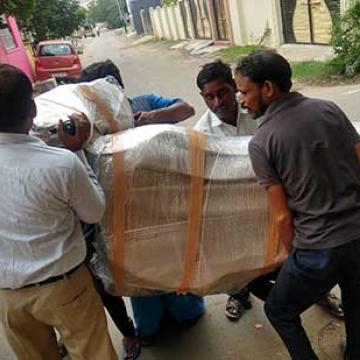 Star Way International Packers Movers Loading