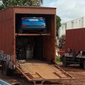 Swathi-Relocation-Packers-Movers-Car-Carrier