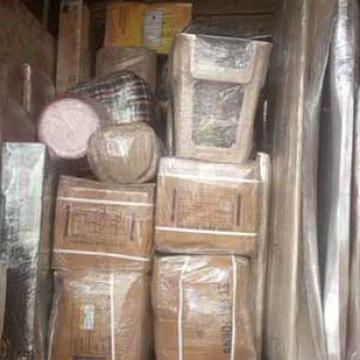 Trust-Packers-Movers-Services-Loading.jpg